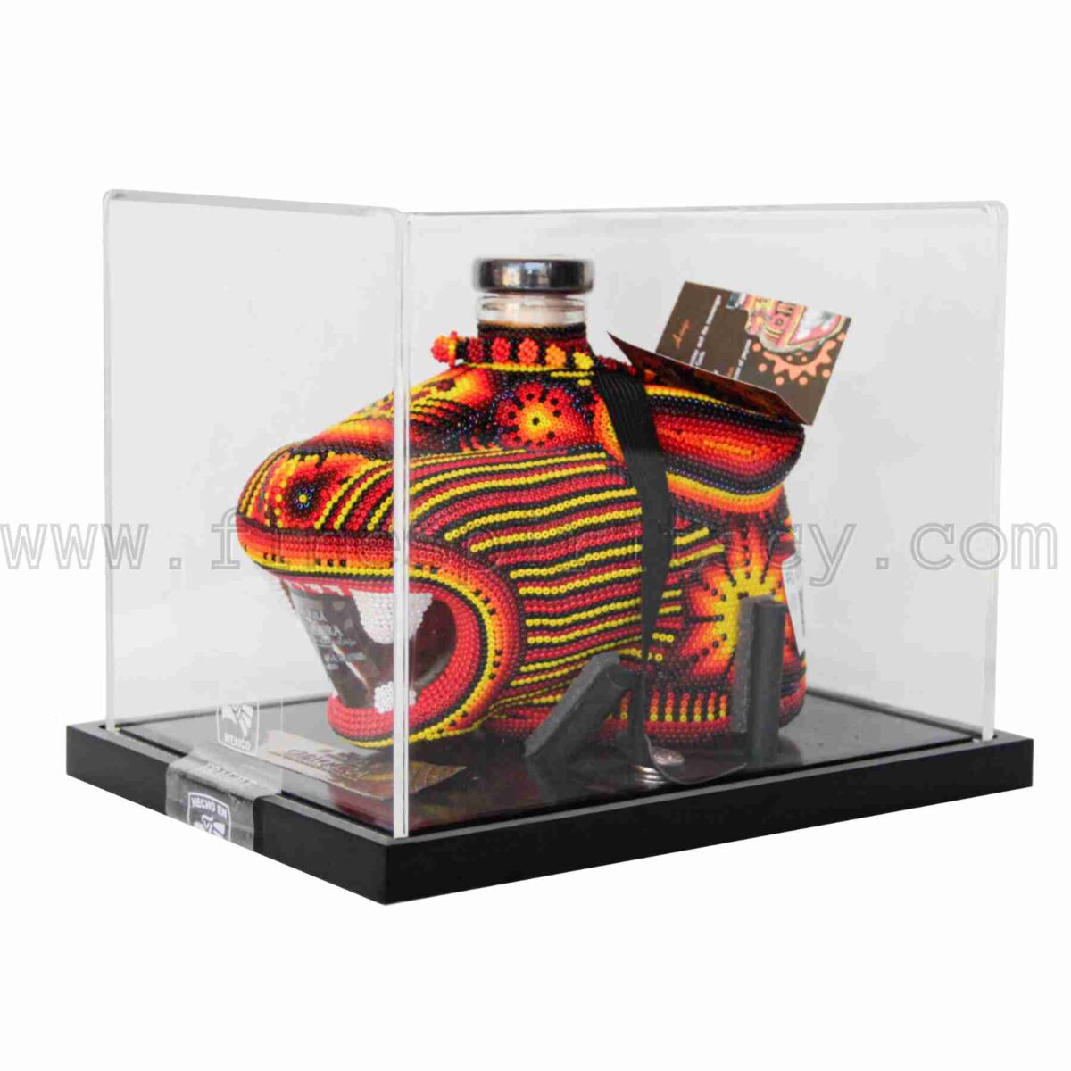 Chaquira Anejo Red Tequila Reserva de El Jaguar Mexican Box Display Case